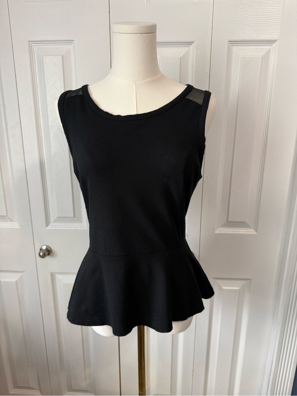 Banana Republic Black Peplum Blouse Size 4 Sheer Mesh Sleeveless - Picture 2 of 7